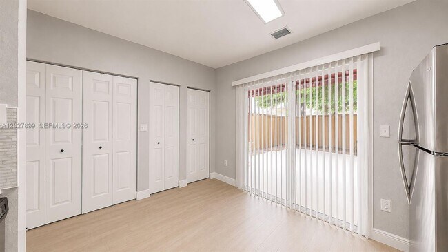 Building Photo - 16914 SW 137th Pl