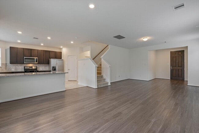 Building Photo - 16623 Cliff Vale Ct