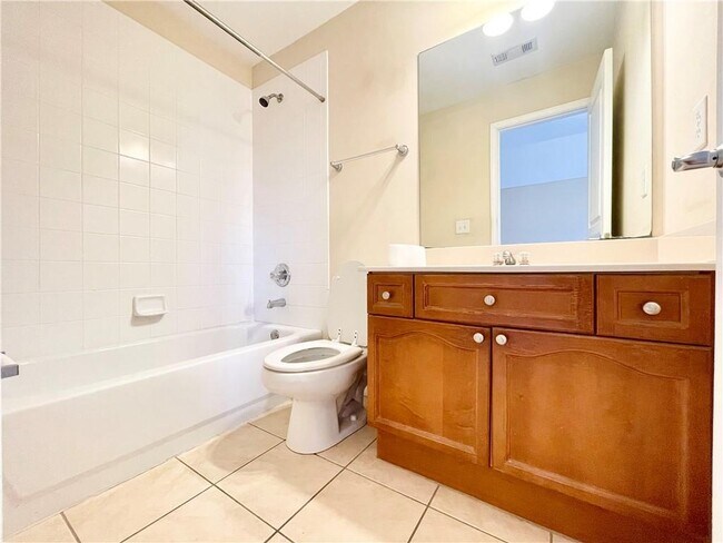 Building Photo - 555 Vinings Springs Dr SE