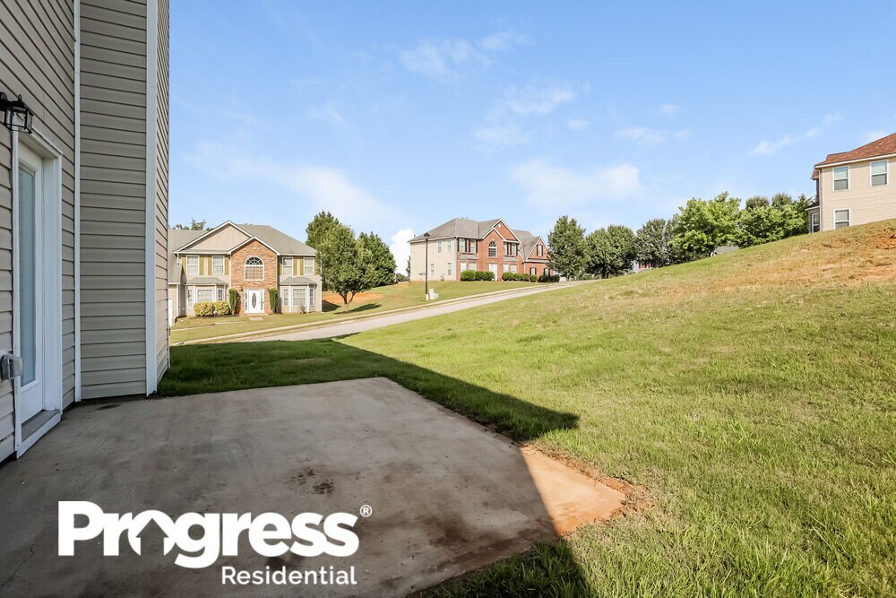 Building Photo - 3051 Berthas Overlook