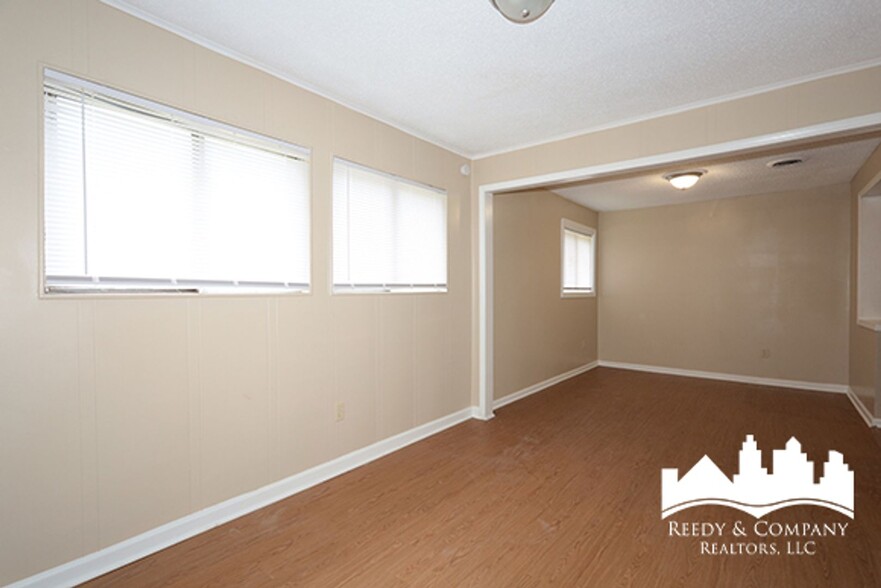 Building Photo - 2554 Henderson St