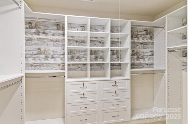 Building Photo - 4029 Spring Garden St