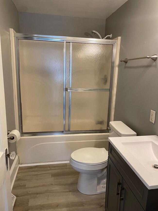 Building Photo - 3 BED, 1 BATH HOME IN ASHEBORO