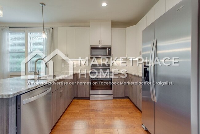 Building Photo - 2119 Herman St