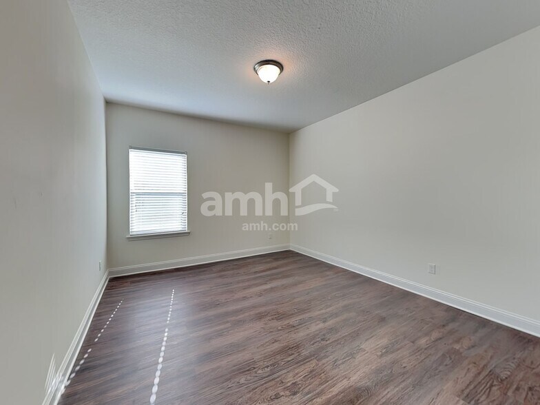 Building Photo - 319 Cortez Dr