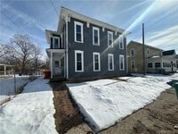 Building Photo - 534 Homeview Ave