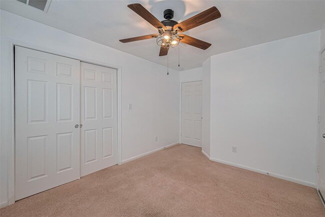 Building Photo - 23611 Plantation Pines Ln