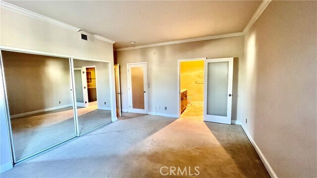 Building Photo - 10535 Ashton Ave