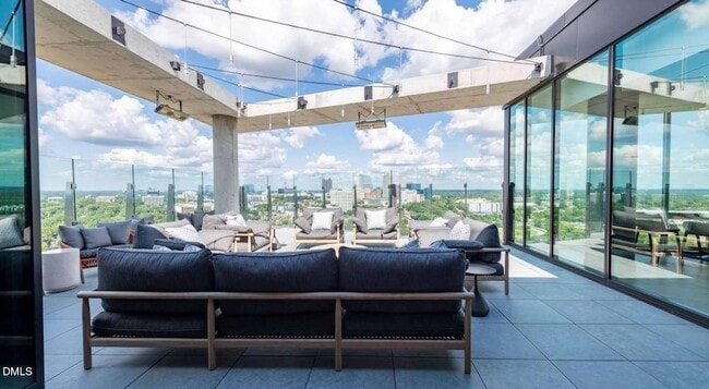 Building Photo - 1020 Hammell Dr