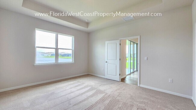 Building Photo - BRAND NEW! OUTSTANDING 3 BED/2 BATH VILLA ...