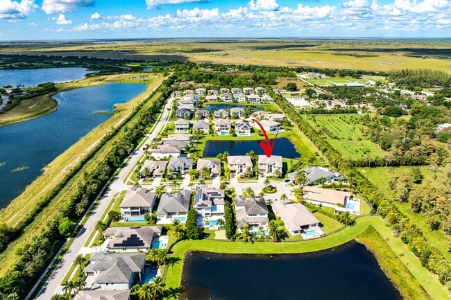 Building Photo - 19863 Meadowside Ln