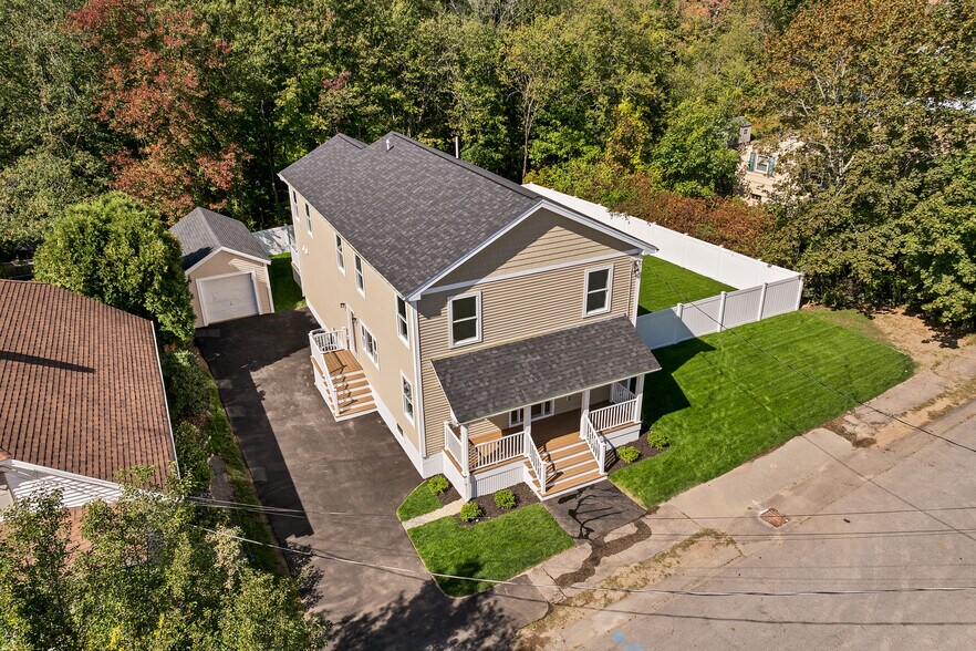Primary Photo - 60 Horne St