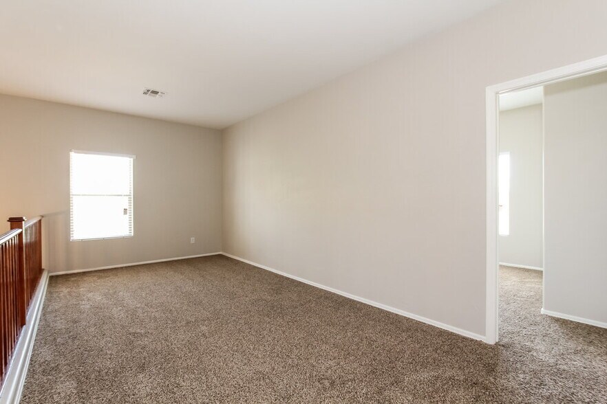 Building Photo - 13875 W Mauna Loa Ln