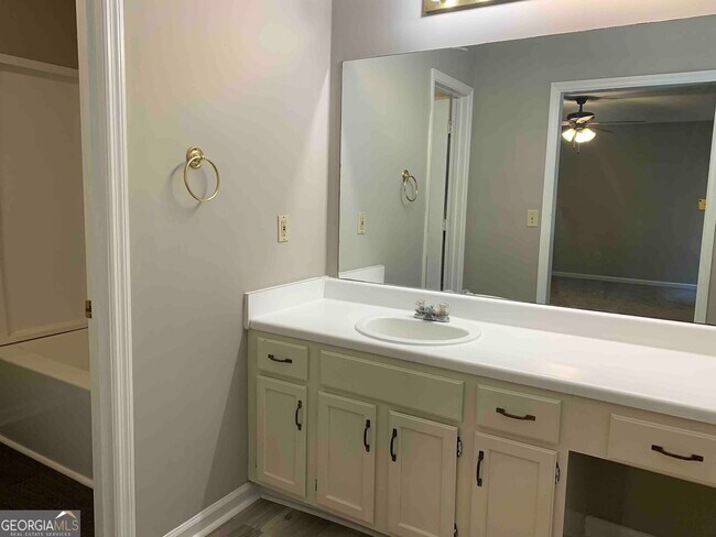 Building Photo - 4930 Muirwood Dr