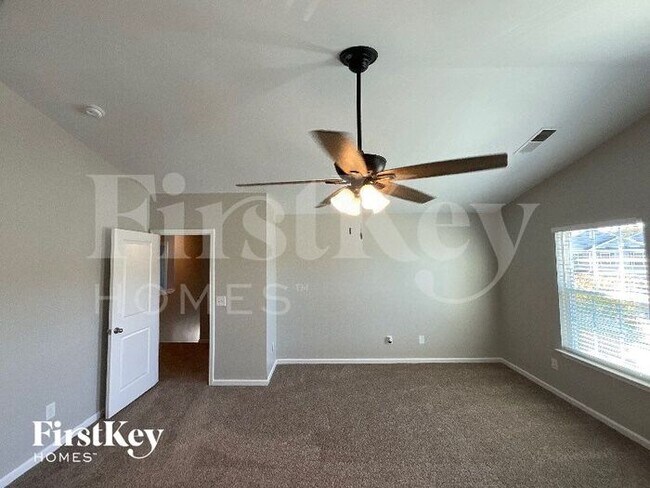 Building Photo - 1432 Scofield Ct