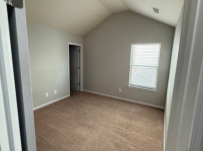 Building Photo - 5881 San Gabriel Ln