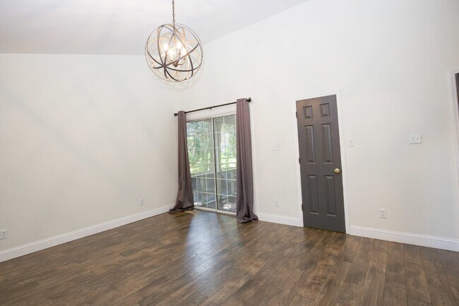 Building Photo - "3-Bedroom Home on Fox Hunt Lane in Southern Pines – Cozy Living Awaits!"