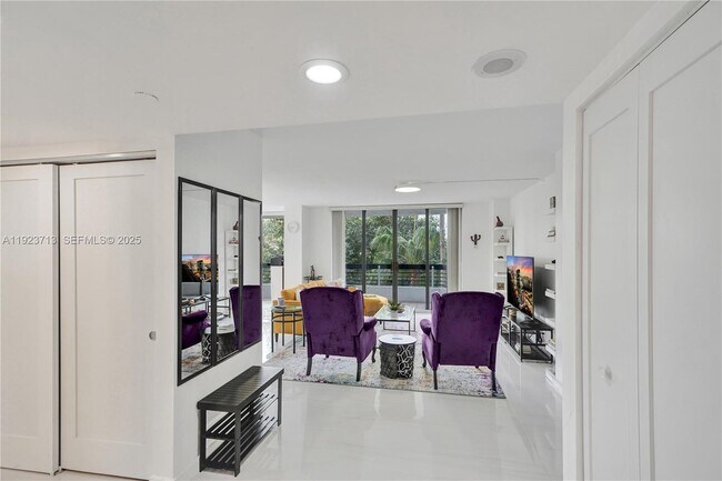 Building Photo - 3600 Mystic Pointe Dr