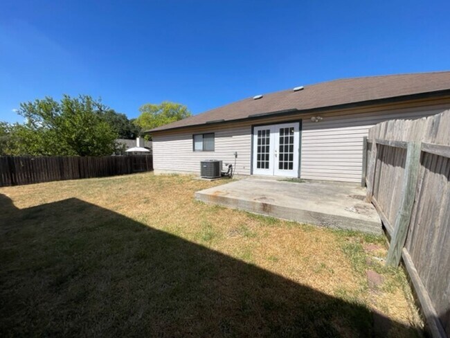 Building Photo - Price Change! Well-Maintained 3-Bedroom Home with Spacious Yard In NE San Antonio