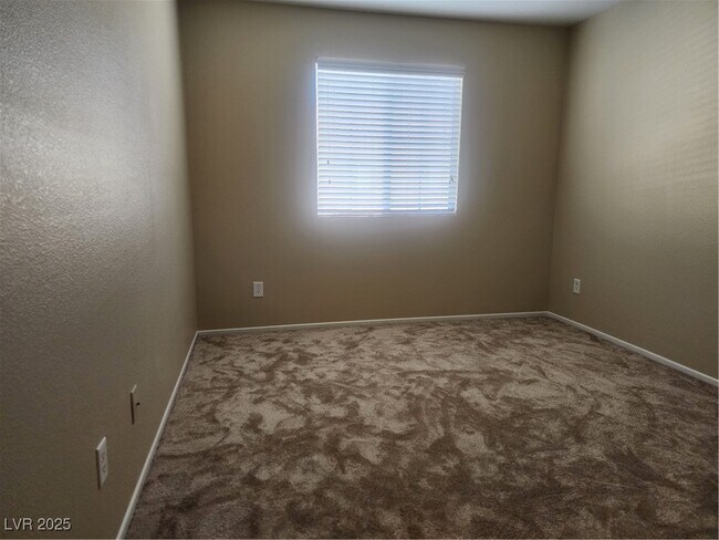 Building Photo - 2084 Waterlily View St