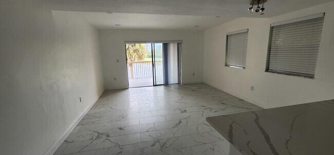 Building Photo - 5200 NW 31st Ave