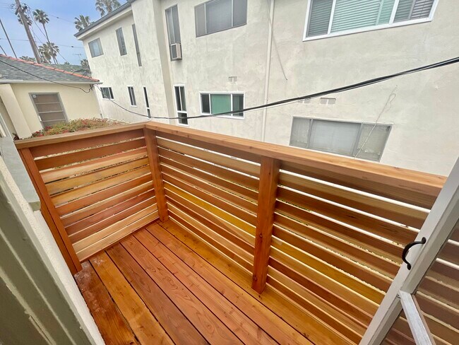 Balcony off kitchen - 1008 6th St