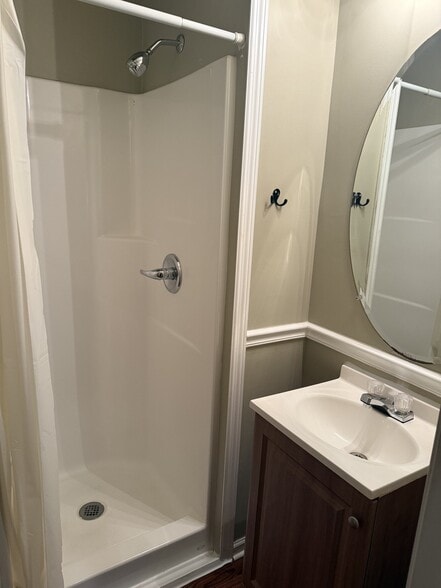 Building Photo - 6361 Olmadison Pl