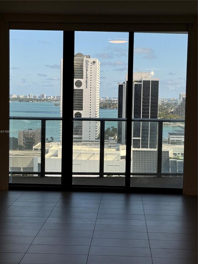 Building Photo - 1600 NE 1st Ave