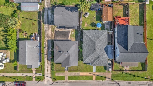 Building Photo - 2919 Avenue K