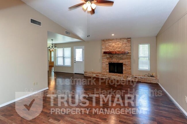 Building Photo - 1230 Preswick Cir