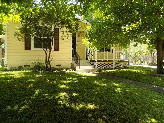 Primary Photo - 636 W Norwood Ct