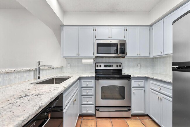 Building Photo - 1501 Barton Springs Rd