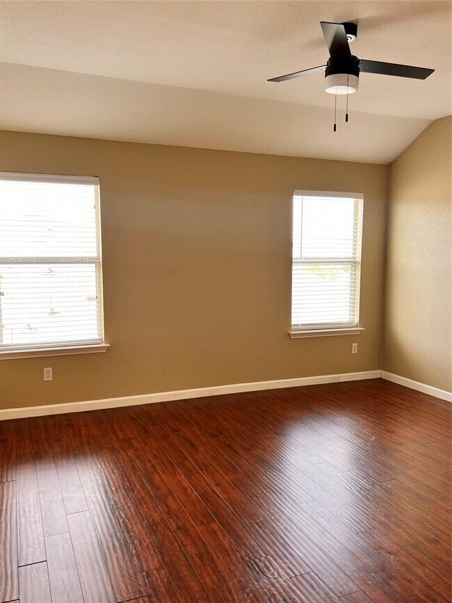 Building Photo - 1511 Tonia Loop