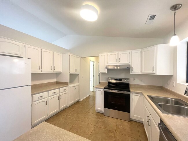 Building Photo - Immaculate 3-Bedroom Home in Yavapai Hills