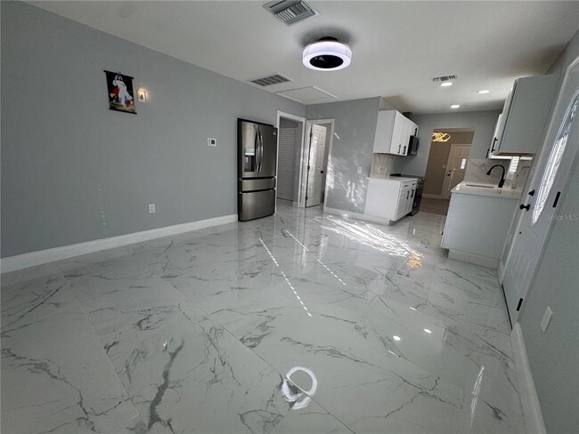 Building Photo - 5504 60th Way N