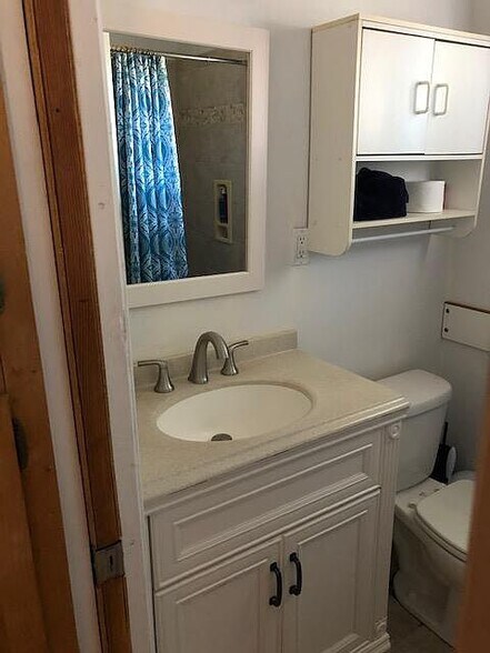 Bathroom - 131 Montecito Ave