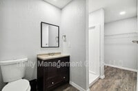 Building Photo - 1051 Dogwood Dr
