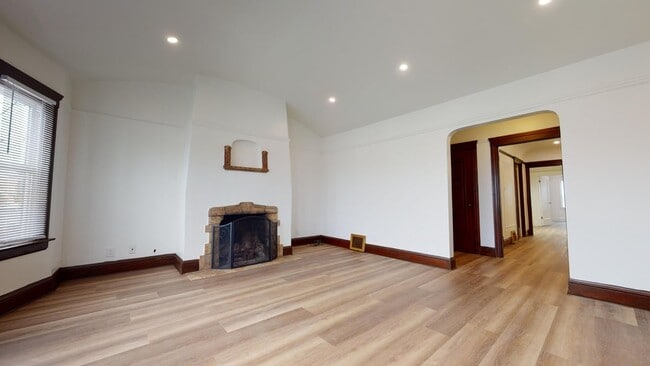 Building Photo - 185 Naglee Ave