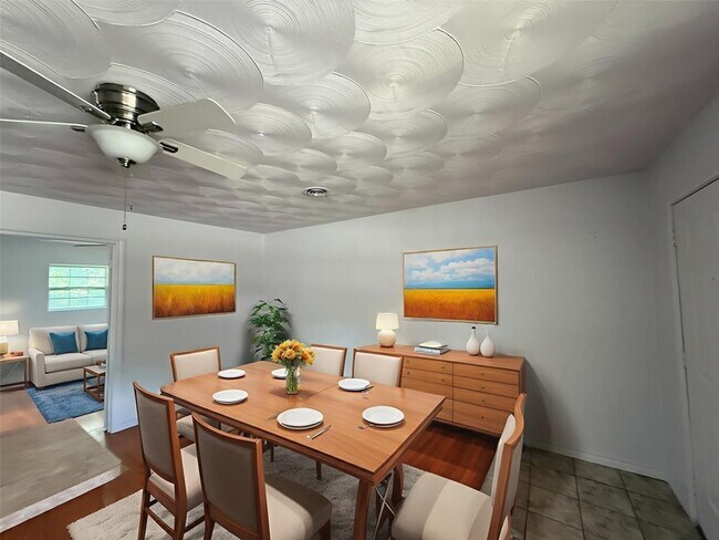 Building Photo - 211 Skyway Dr