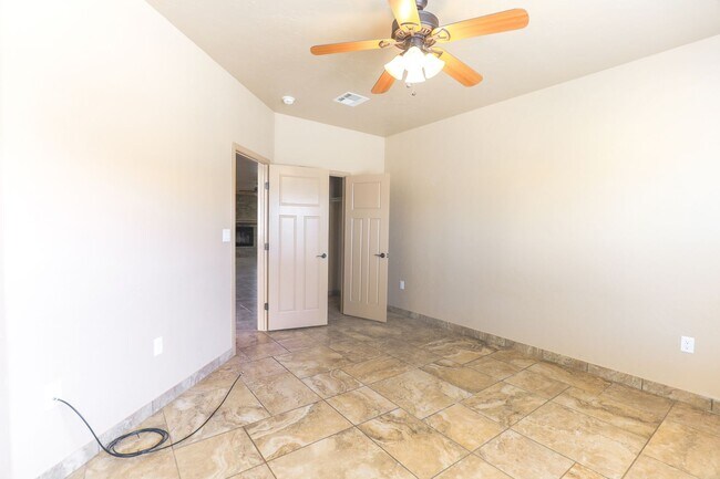 Building Photo - 479 San Simon Dr