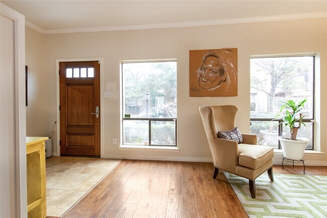 Building Photo - 1802 Stoney Brook Dr