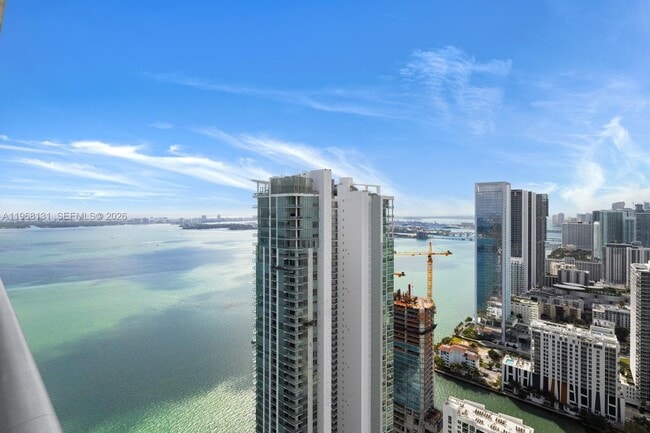 Building Photo - 480 NE 31st St