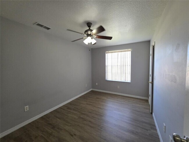 Building Photo - 937 Washington Palm Loop