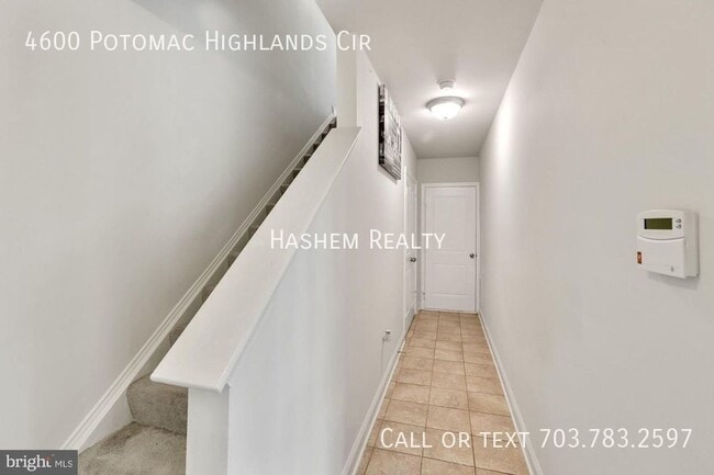Building Photo - 4600 Potomac Highlands Cir