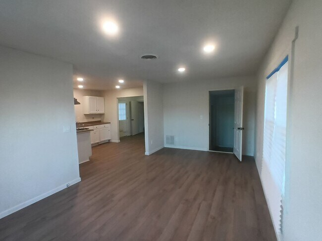 Building Photo - New Remodel- HOLIDAY SPECIAL- FIRST FULL MONTH FREE