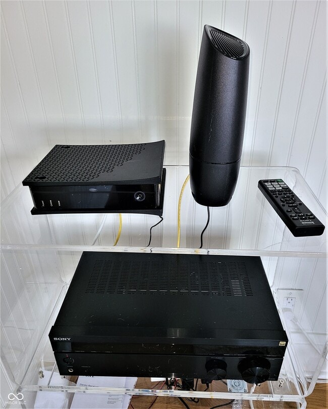 Building Photo - 131 1st Ave NW