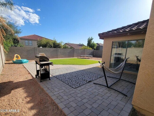 Building Photo - 10841 E Forge Cir