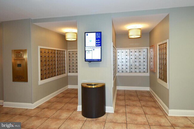 Building Photo - 5500 Holmes Run Pkwy