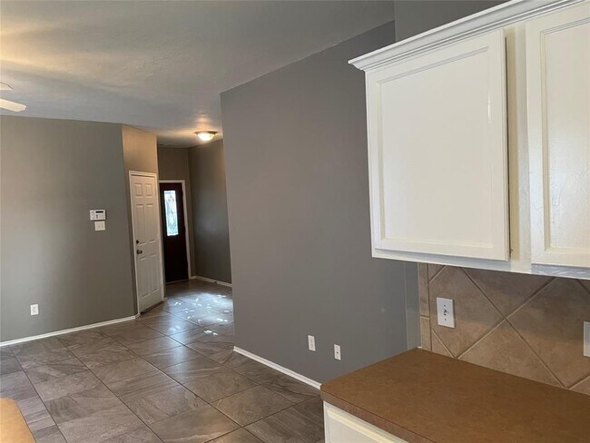 Building Photo - 14019 Concord Meadow Ln