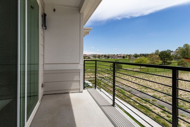 Building Photo - Luxury Condo Living with Mountain Views in the Heart of Briargate!!